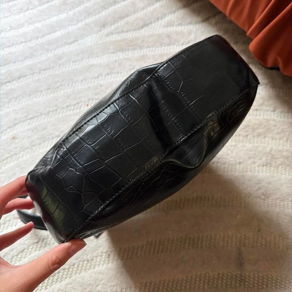 Nine West Black crocodile-embossed shoulder bag punk Streetwear grunge